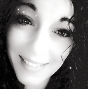 Meet your Posher, Leanne